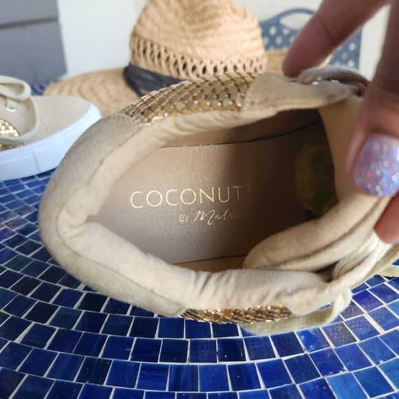 Matisse Gold Metallic Sneakers!! Womens!! Size 9.5 - Picture 3 of 5